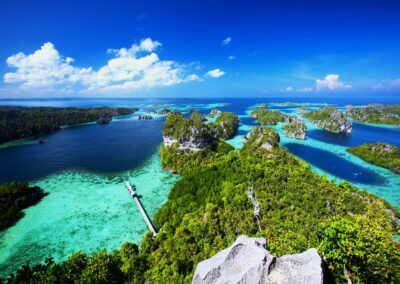 Explore Misool 5D/4N